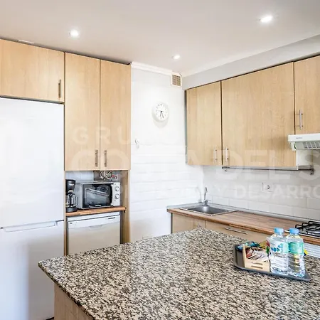 Buen Consejo 아파트 *